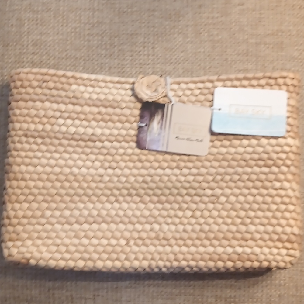 NWT LADIES CLUTCH BAG BAY SKY